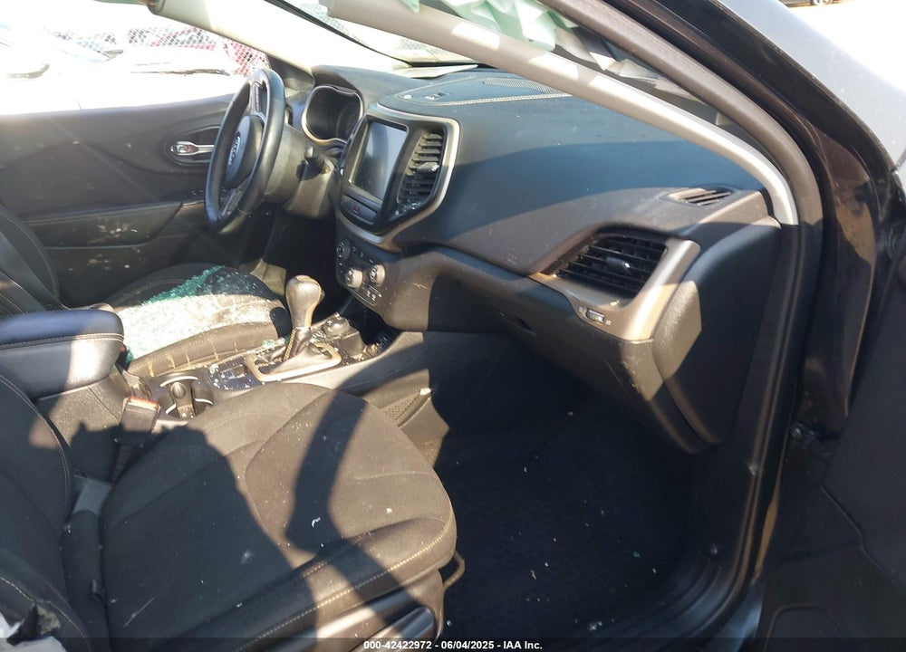 2015 JEEP CHEROKEE VIN: 1C4PJMCBXFW729662
