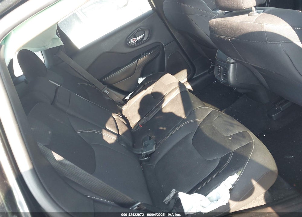 2015 JEEP CHEROKEE VIN: 1C4PJMCBXFW729662