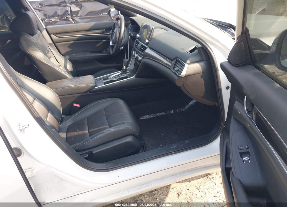 2018 HONDA ACCORD VIN: 1HGCV1F38JA235670