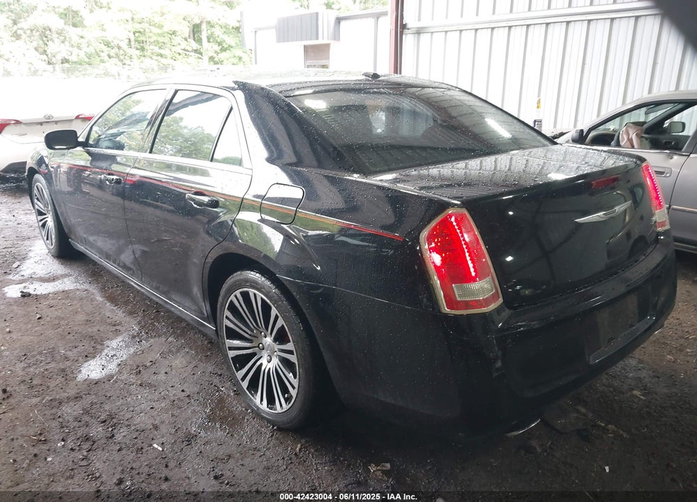 2012 CHRYSLER 300 S V8 VIN: 2C3CCADT8CH199902