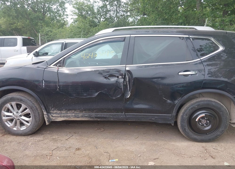 2016 NISSAN ROGUE VIN: 5N1AT2MV0GC797531