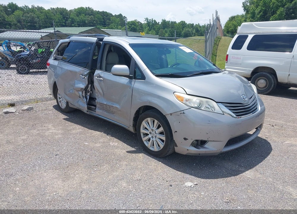 2012 TOYOTA SIENNA XLE 7 PASSENGER VIN: 5TDDK3DCXCS032053
