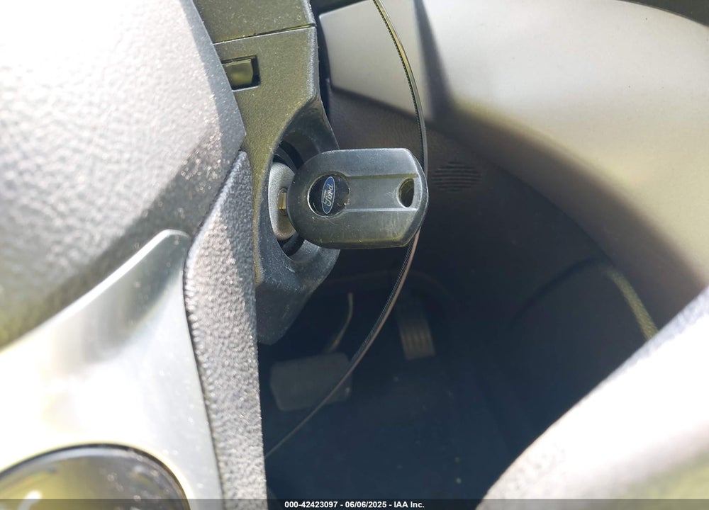 2015 FORD ESCAPE SE VIN: 1FMCU0G96FUB13552