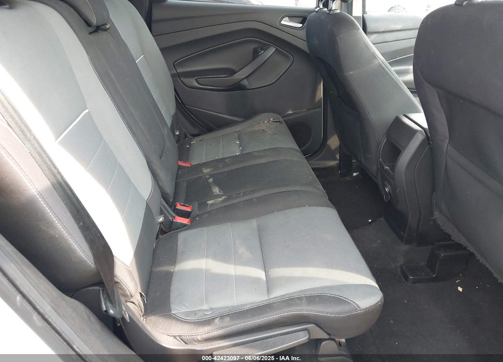2015 FORD ESCAPE SE VIN: 1FMCU0G96FUB13552