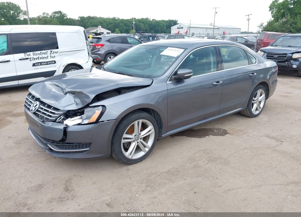 2014 VOLKSWAGEN PASSAT VIN: 1VWBN7A32EC090136