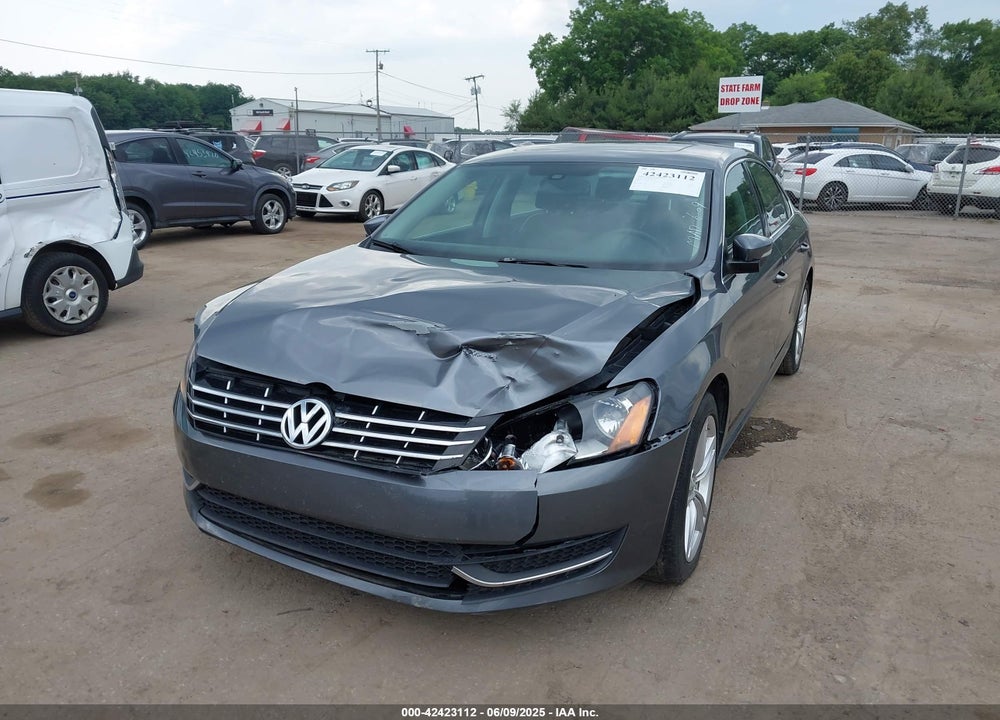2014 VOLKSWAGEN PASSAT VIN: 1VWBN7A32EC090136