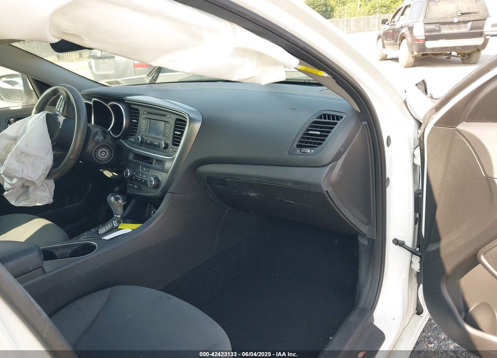 2015 KIA OPTIMA LX VIN: KNAGM4A76F5569420