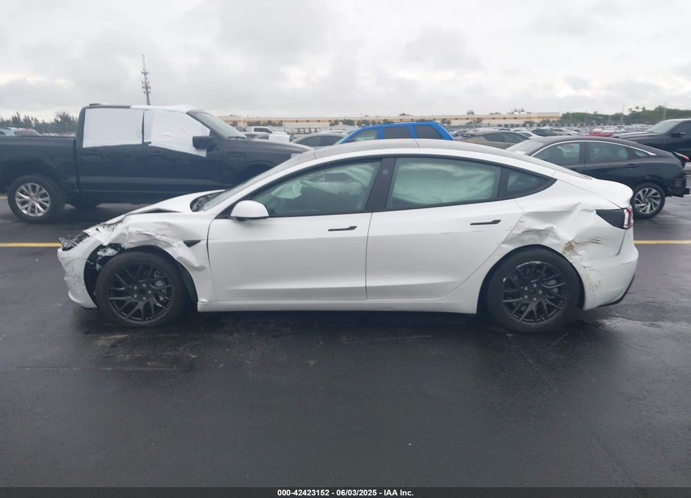 2024 TESLA MODEL 3 LONG RANGE DUAL MOTOR ALL-WHEEL DRIVE/REAR-WHEEL DRIVE VIN: 5YJ3E1EAXRF740594