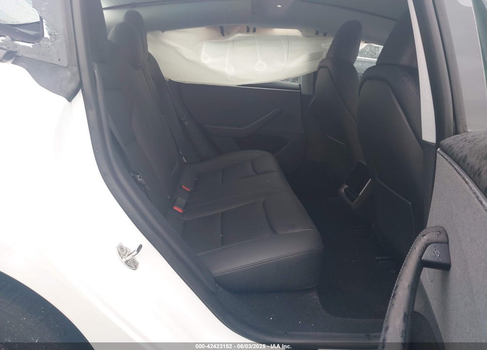 2024 TESLA MODEL 3 LONG RANGE DUAL MOTOR ALL-WHEEL DRIVE/REAR-WHEEL DRIVE VIN: 5YJ3E1EAXRF740594