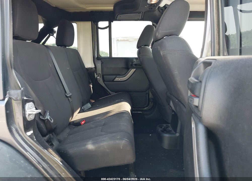 2018 JEEP WRANGLER JK UNLIMITED SPORT S 4X4 VIN: 1C4BJWDG6JL854359