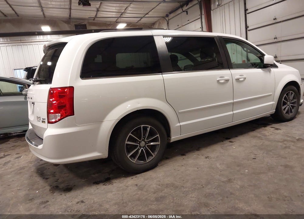 2017 DODGE GRAND CARAVAN SXT VIN: 2C4RDGCG4HR546945