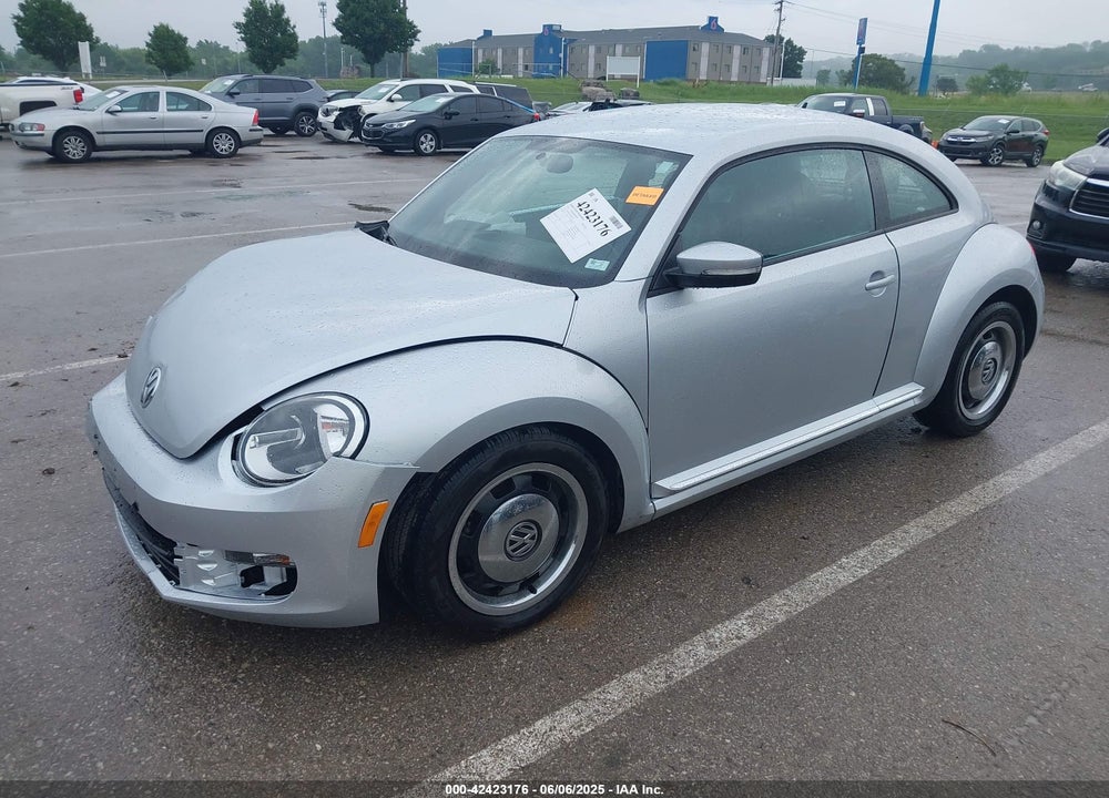 2012 VOLKSWAGEN BEETLE VIN: 3VWJP7AT7CM601230