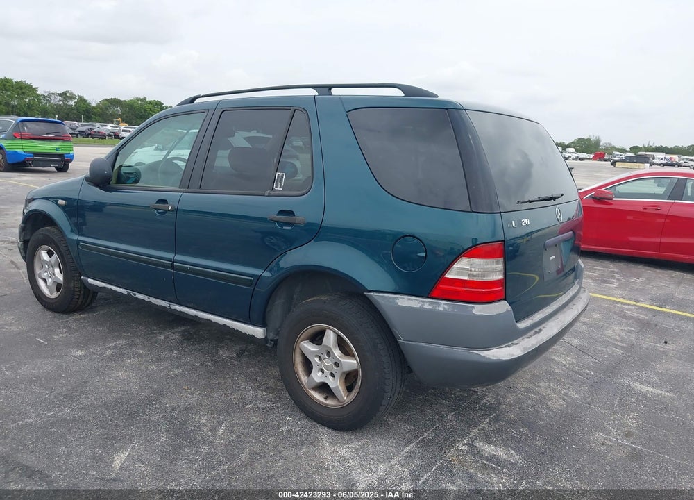 1998 MERCEDES-BENZ ML 320 CLASSIC VIN: 4JGAB54E7WA013215