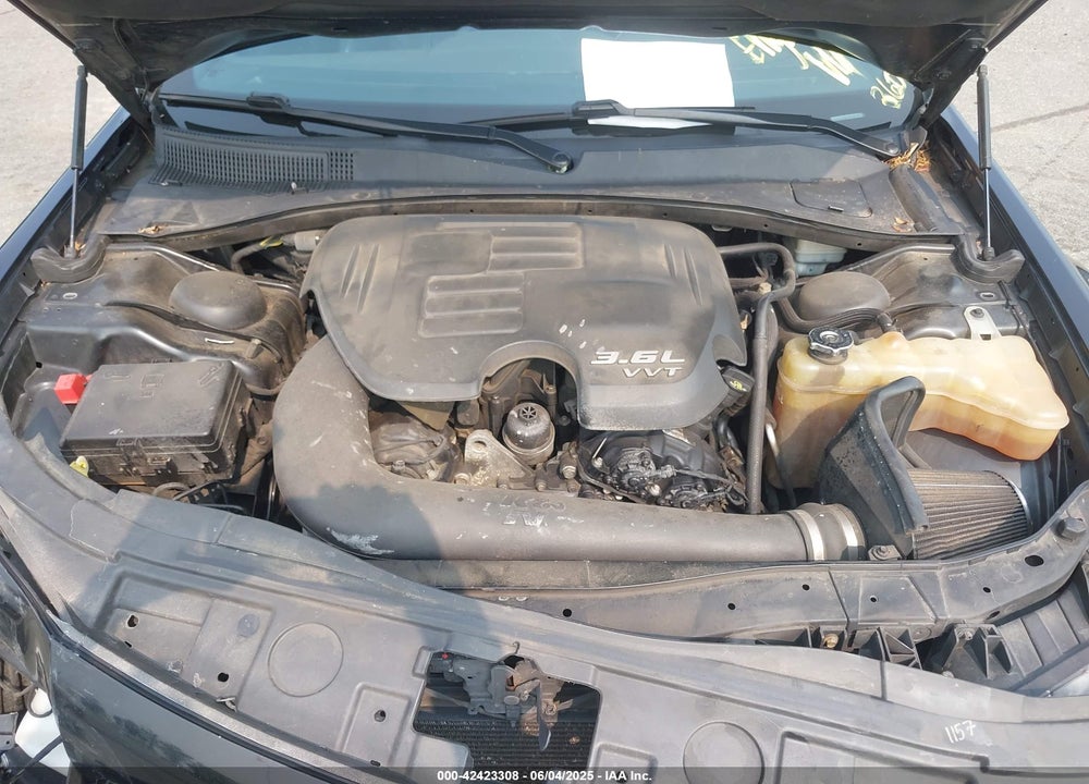 2014 CHRYSLER 300 VIN: 2C3CCAGG4EH384322