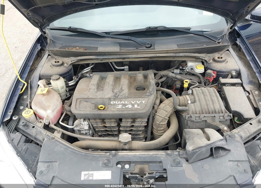 2014 CHRYSLER 200 VIN: 1C3CCBBB7EN127566