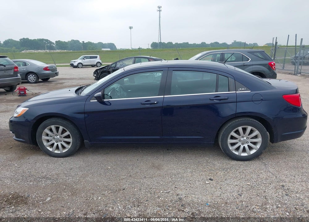 2014 CHRYSLER 200 VIN: 1C3CCBBB7EN127566