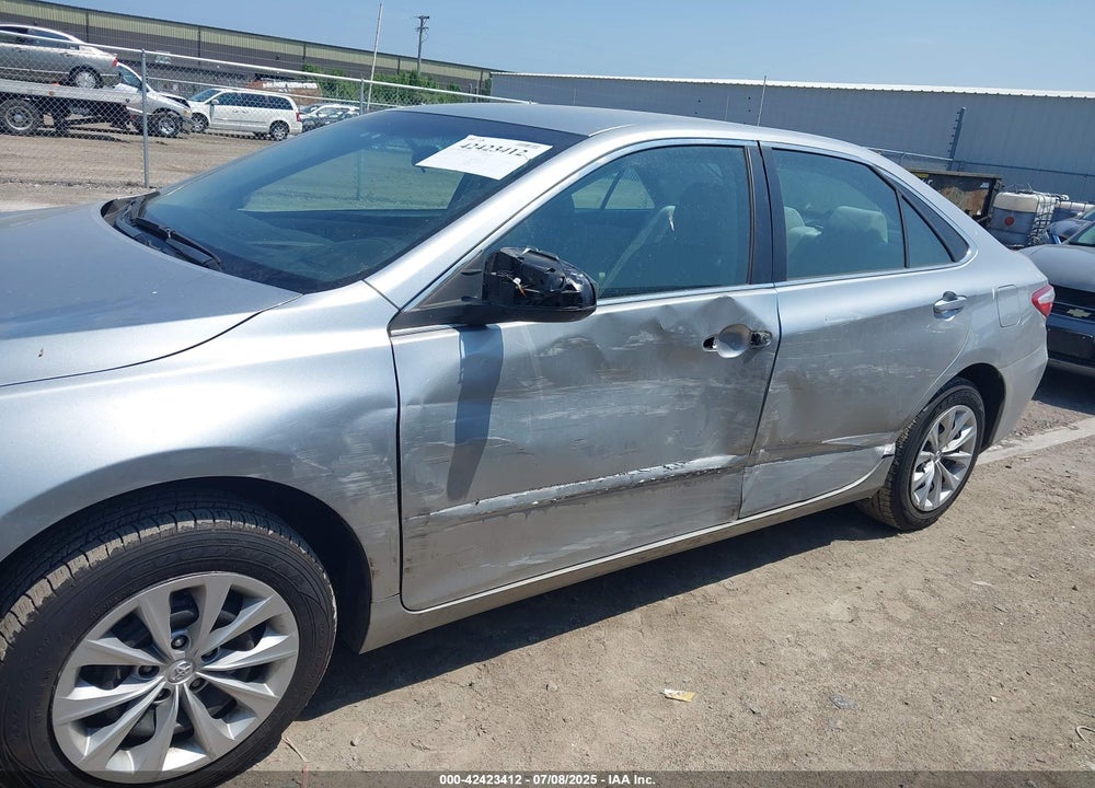 2017 TOYOTA CAMRY VIN: 4T1BF1FK2HU664211