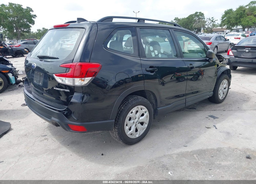 2021 SUBARU FORESTER VIN: JF2SKADC3MH423046