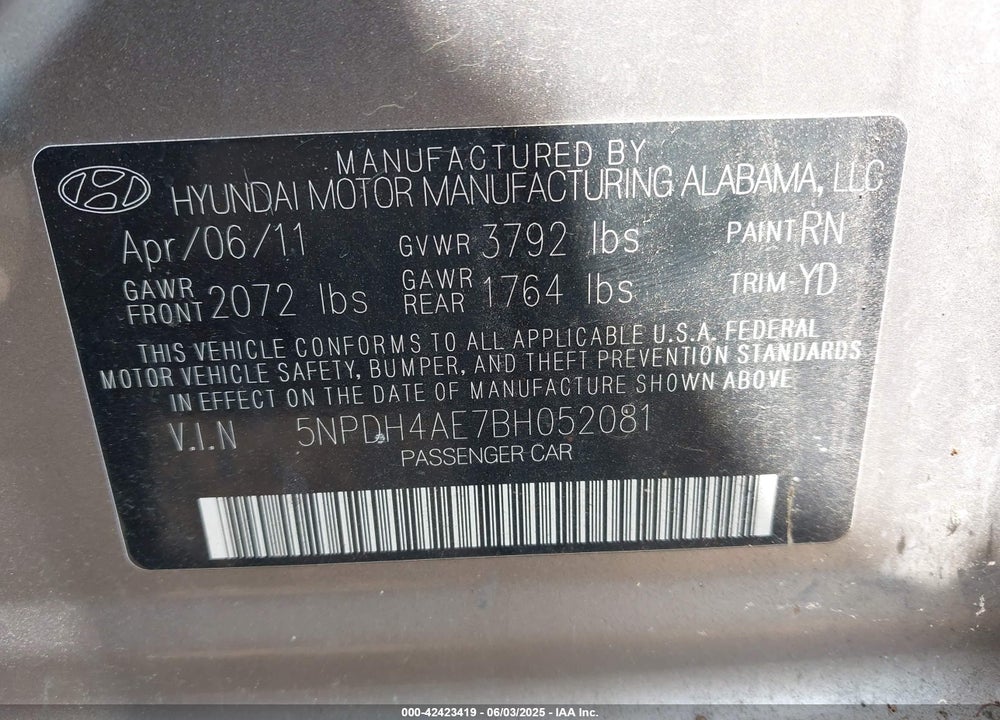 2011 HYUNDAI ELANTRA VIN: 5NPDH4AE7BH052081