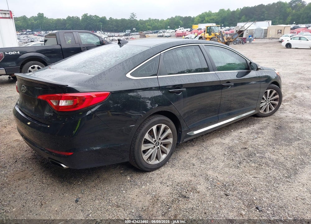 2016 HYUNDAI SONATA VIN: 5NPE34AF7GH261761