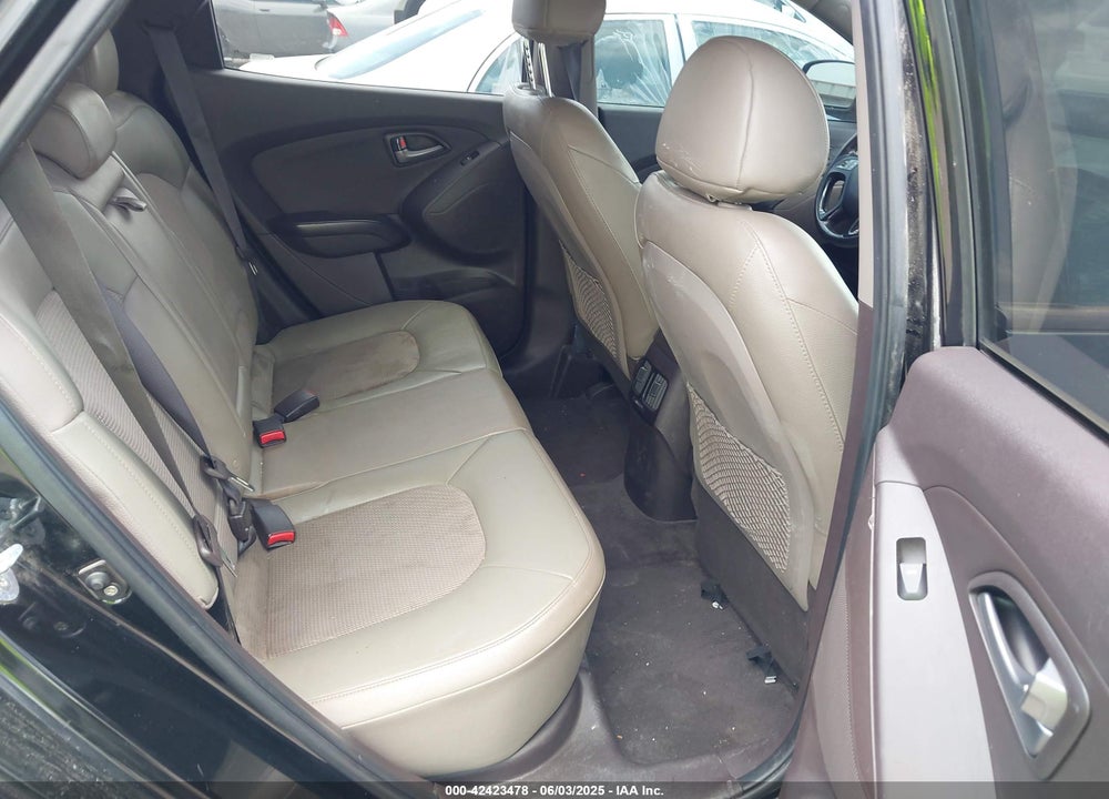 2014 HYUNDAI TUCSON VIN: KM8JU3AG7EU847390