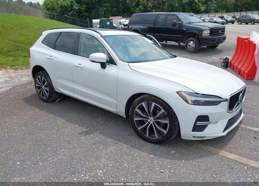 2022 VOLVO XC60 B5 MOMENTUM VIN: YV4L12DKXN1024421