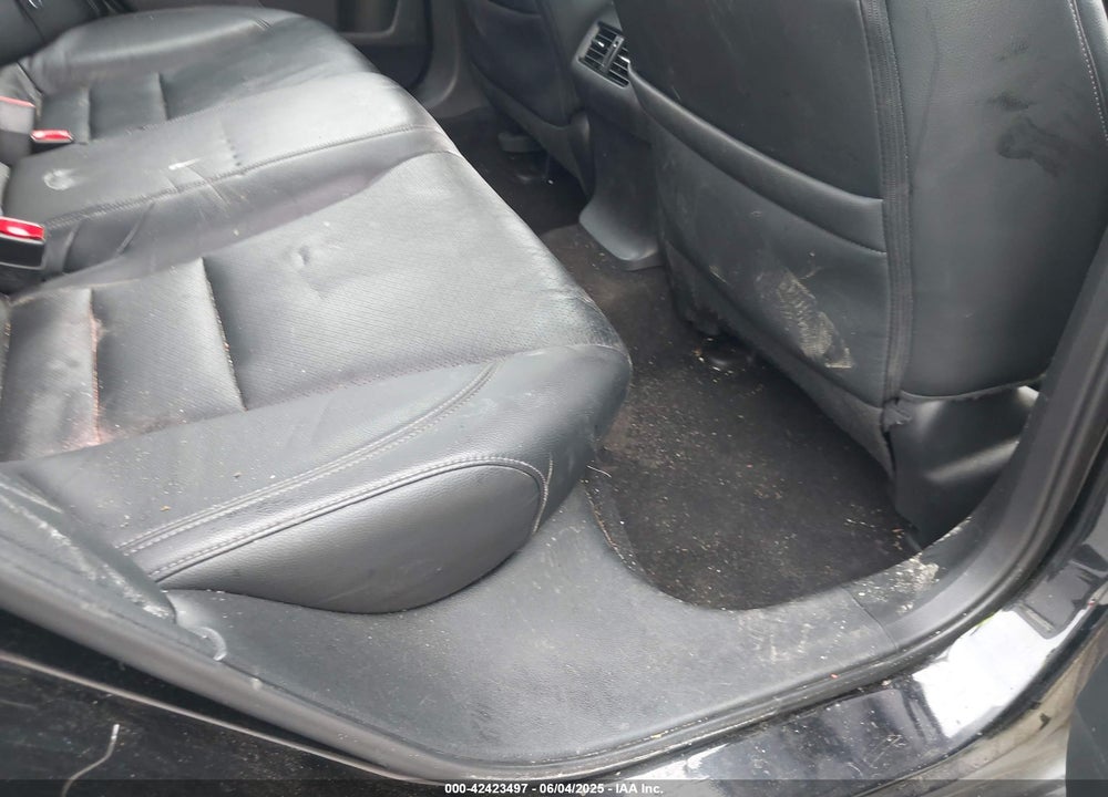 2017 HONDA ACCORD VIN: 1HGCR2F84HA250845