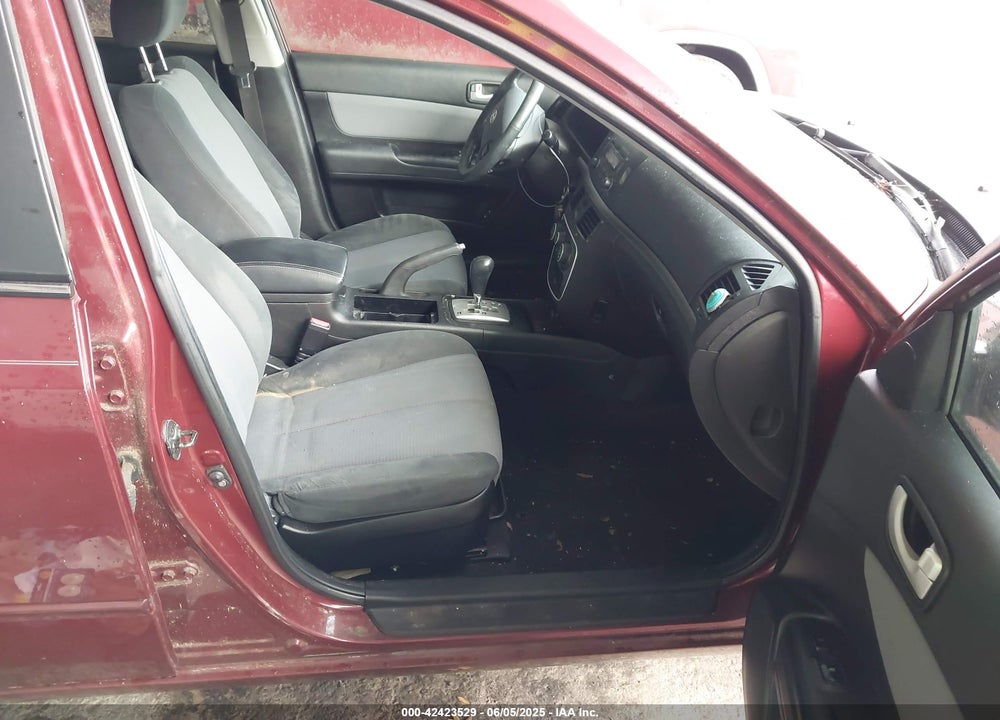 2008 HYUNDAI SONATA VIN: 5NPEU46F58H370730