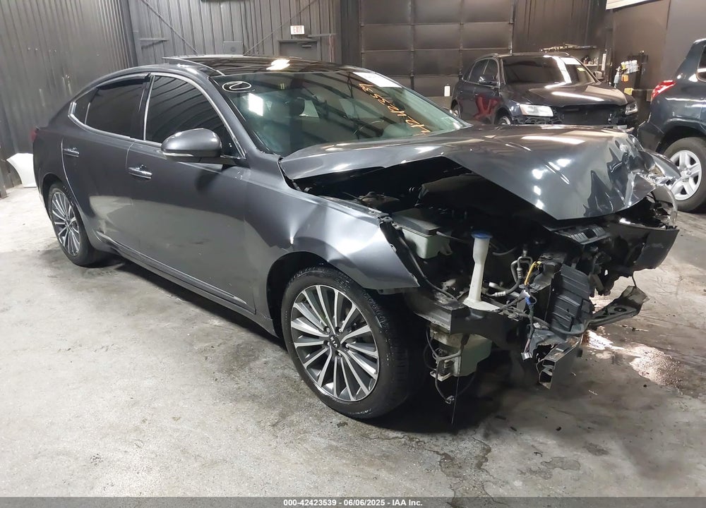 2018 KIA CADENZA PREMIUM VIN: KNALC4J15J5114449