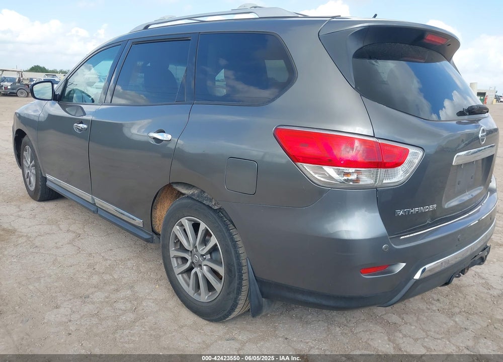 2016 NISSAN PATHFINDER VIN: 5N1AR2MN7GC622160