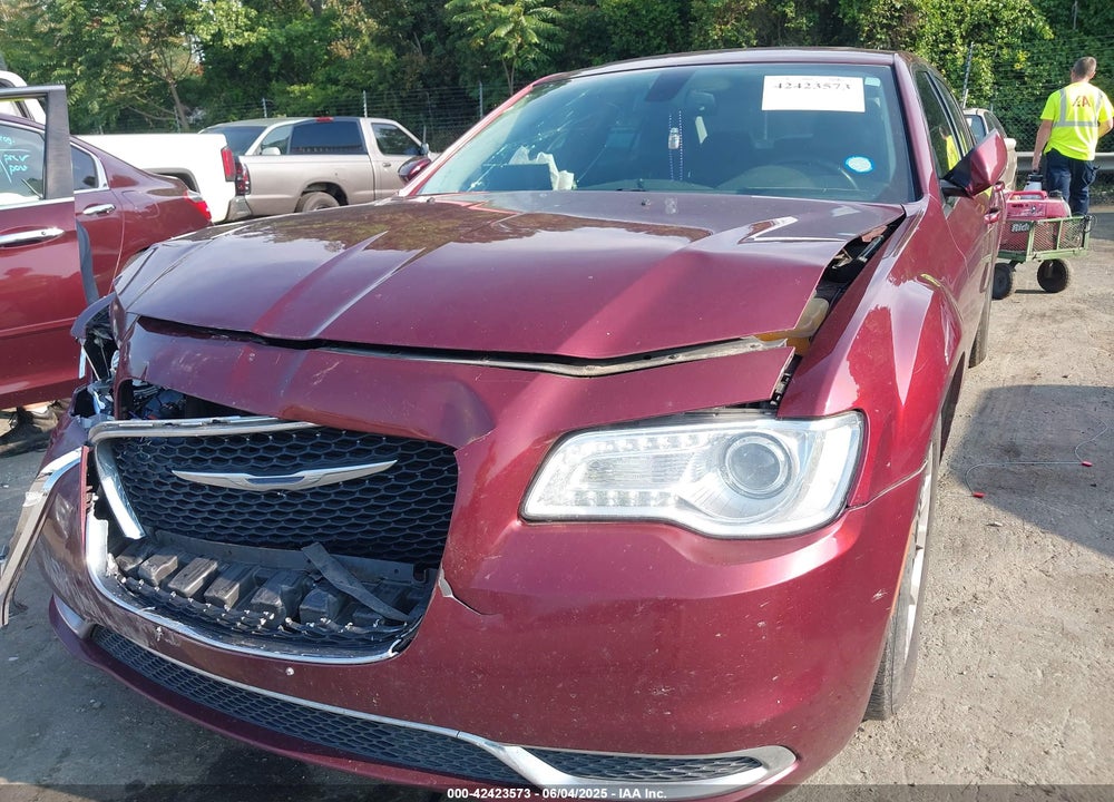 2015 CHRYSLER 300 VIN: 2C3CCAAG0FH898789