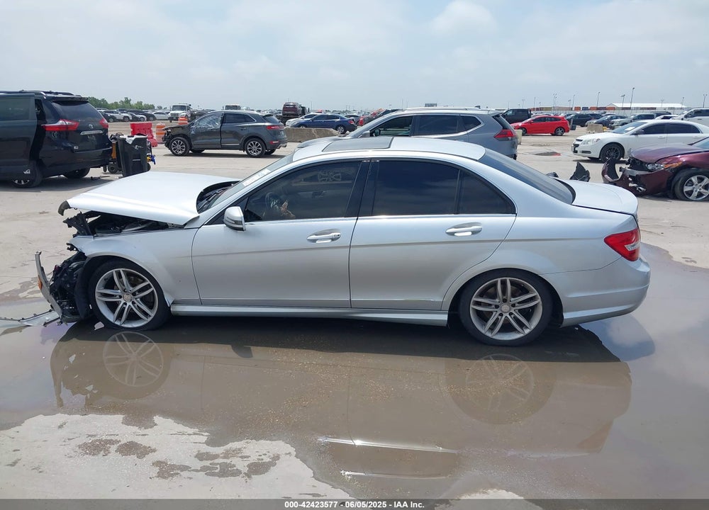 2014 MERCEDES-BENZ C 250 VIN: WDDGF4HB1EA966634