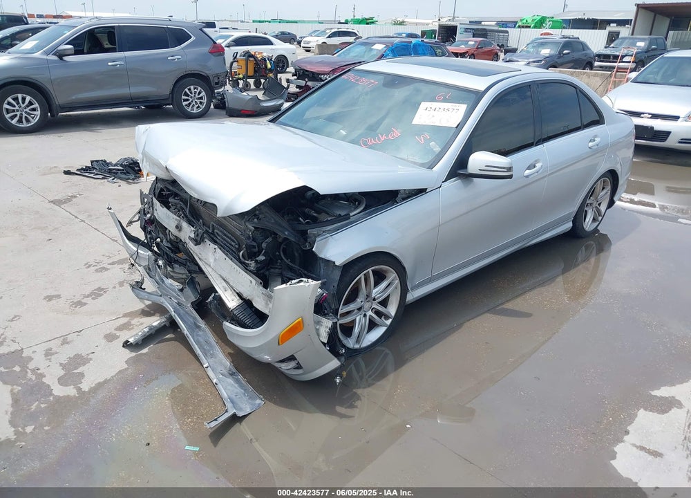 2014 MERCEDES-BENZ C 250 VIN: WDDGF4HB1EA966634