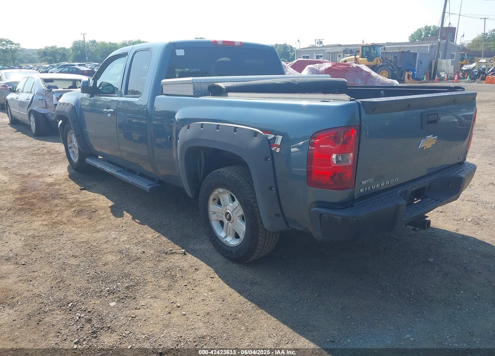 2011 CHEVROLET SILVERADO 1500 VIN: 1GCRKSE33BZ113293