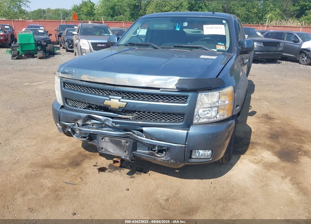 2011 CHEVROLET SILVERADO 1500 VIN: 1GCRKSE33BZ113293