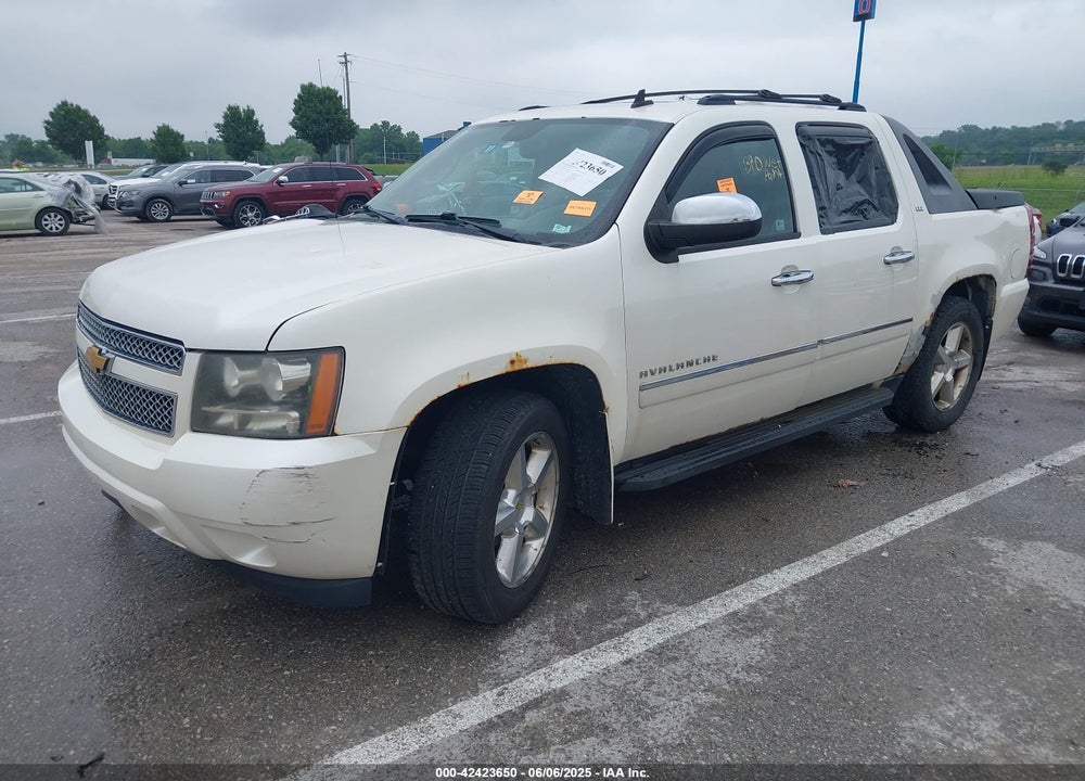2011 CHEVROLET AVALANCHE 1500 LTZ VIN: 3GNTKGE30BG202958