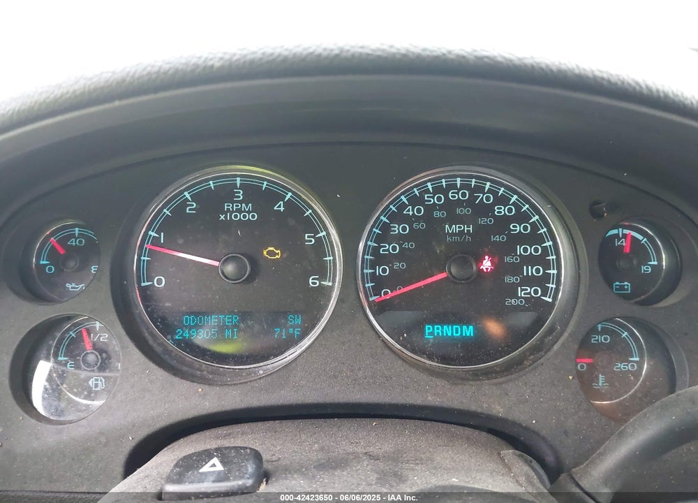 2011 CHEVROLET AVALANCHE 1500 LTZ VIN: 3GNTKGE30BG202958