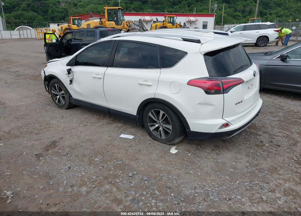 2016 TOYOTA RAV4 XLE VIN: JTMRFREV5GJ076381