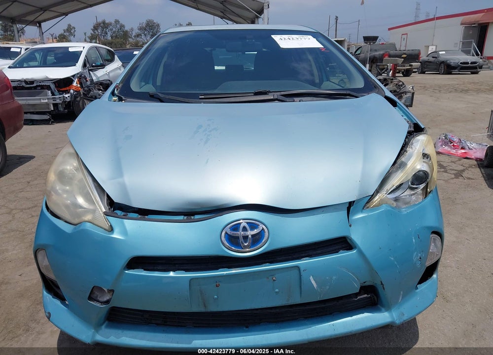 2013 TOYOTA PRIUS C VIN: JTDKDTB30D1046207