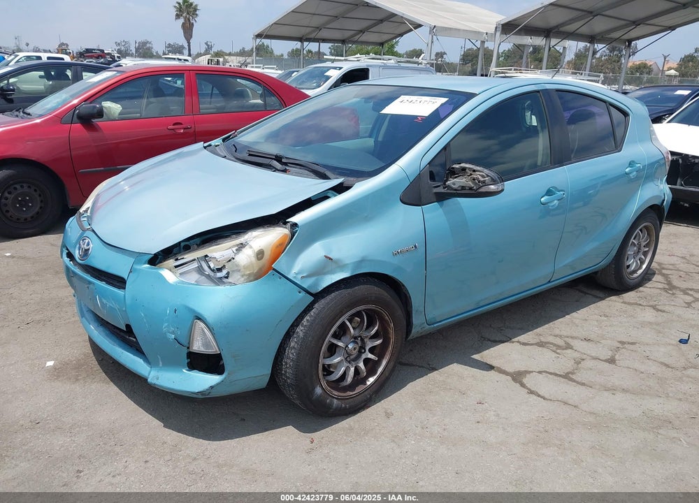 2013 TOYOTA PRIUS C VIN: JTDKDTB30D1046207