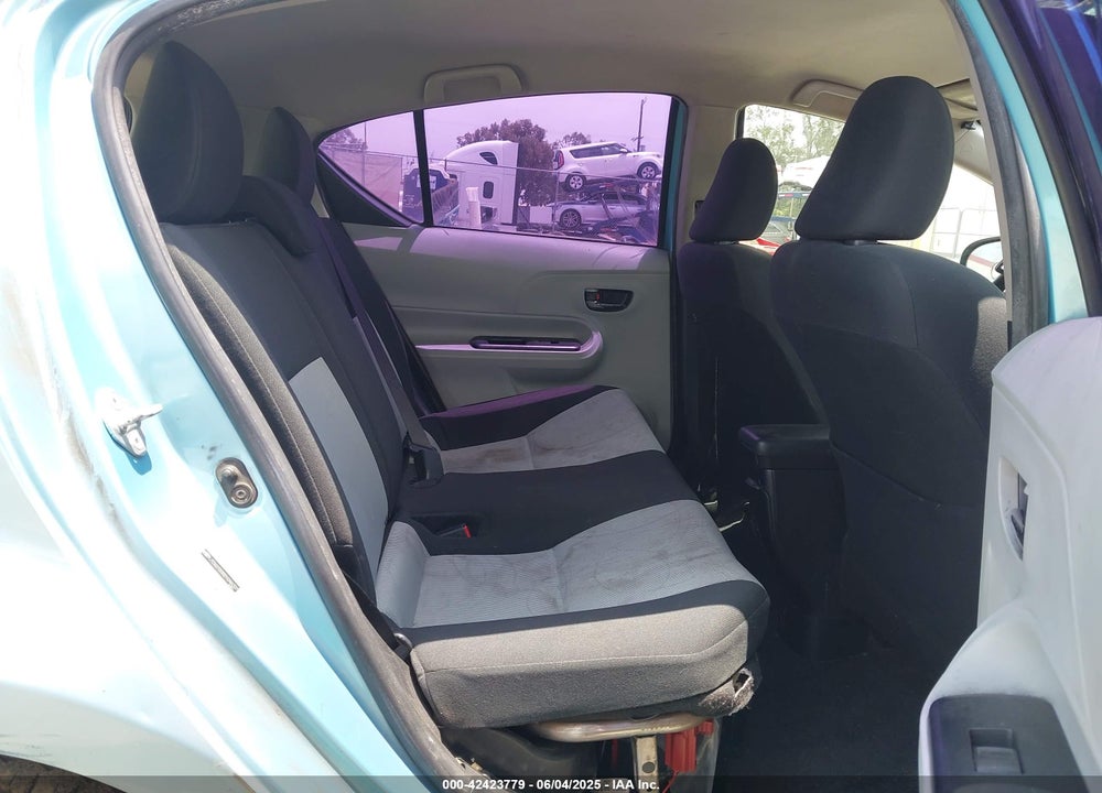 2013 TOYOTA PRIUS C VIN: JTDKDTB30D1046207