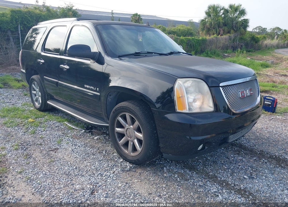 2007 GMC YUKON DENALI VIN: 1GKFK63867J169635