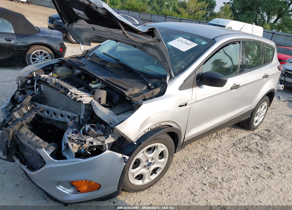 2018 FORD ESCAPE VIN: 1FMCU0F7XJUA40663