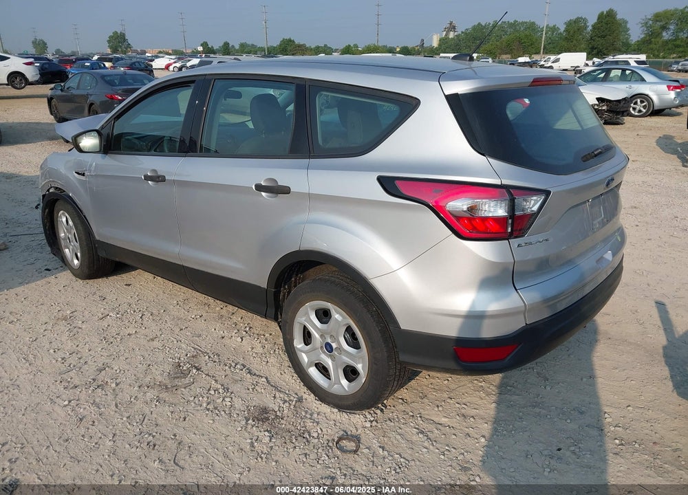 2018 FORD ESCAPE VIN: 1FMCU0F7XJUA40663