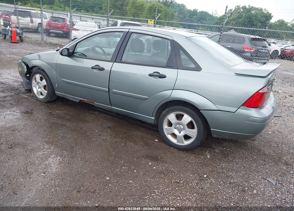 2005 FORD FOCUS ZX4 VIN: 1FAFP34N85W231459