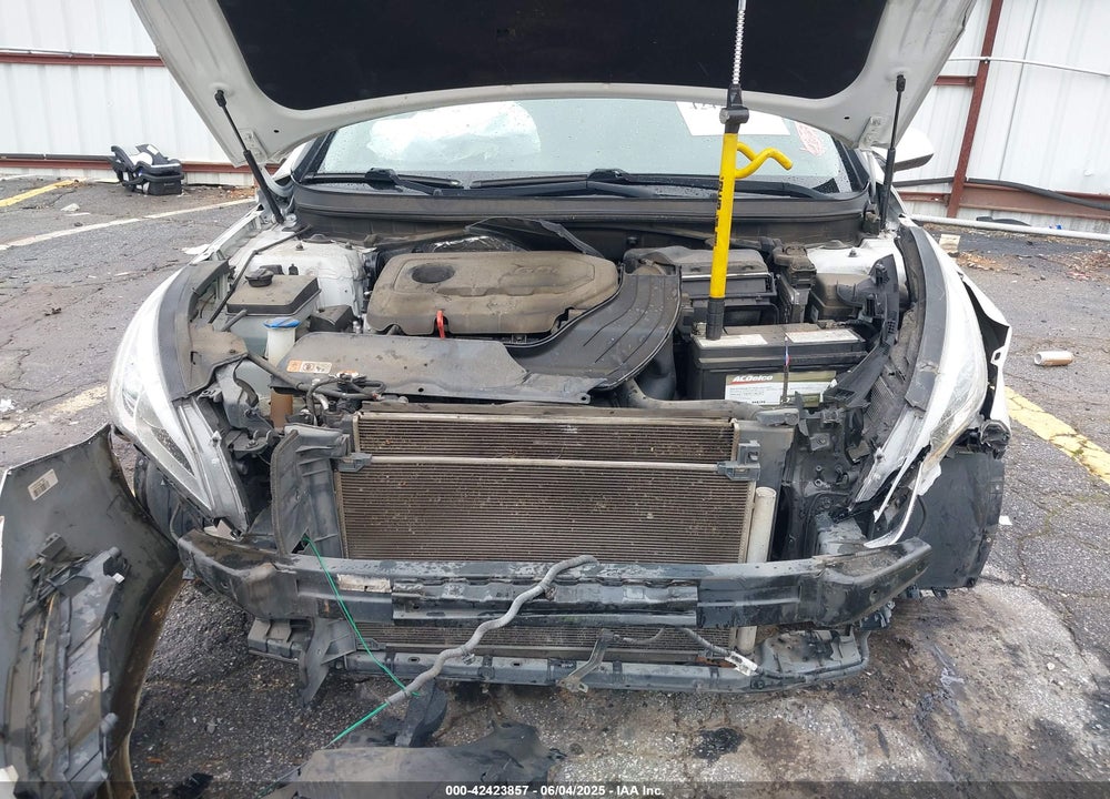 2015 HYUNDAI SONATA SE VIN: 5NPE24AF3FH002573