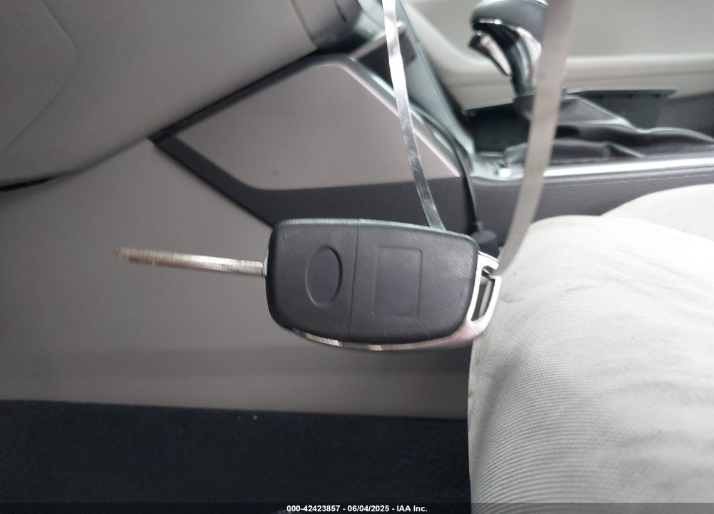 2015 HYUNDAI SONATA SE VIN: 5NPE24AF3FH002573