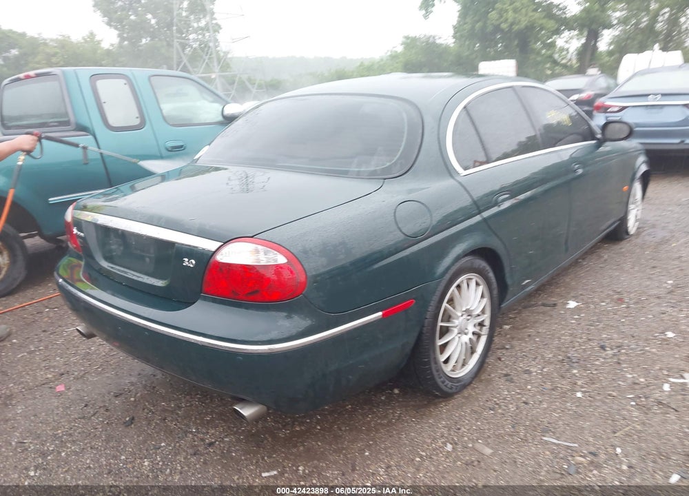 2006 JAGUAR S-TYPE VIN: SAJWA01A06FN58520