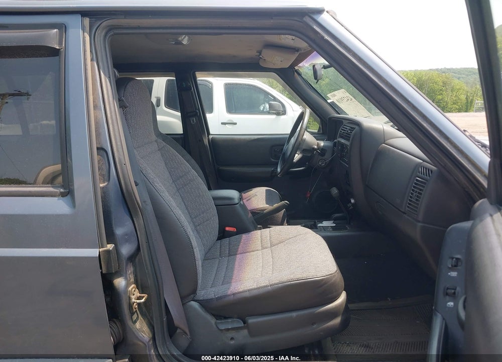 2001 JEEP CHEROKEE SPORT VIN: 1J4FF48S51L531033
