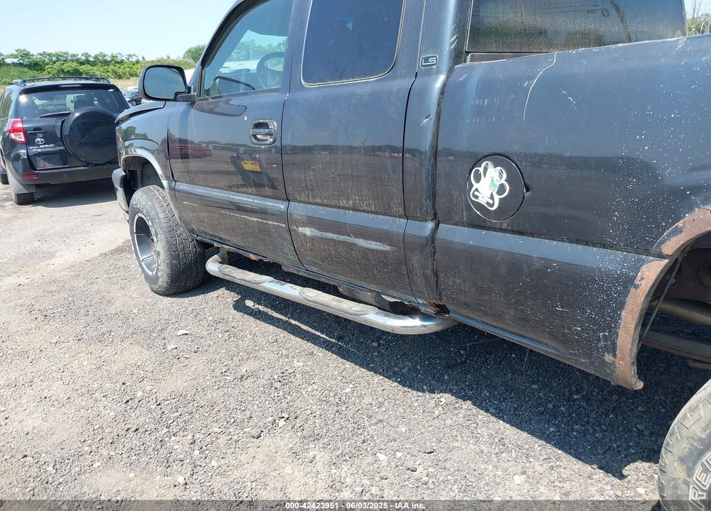 2003 CHEVROLET SILVERADO 1500 LS VIN: 1GCEK19T73E236168